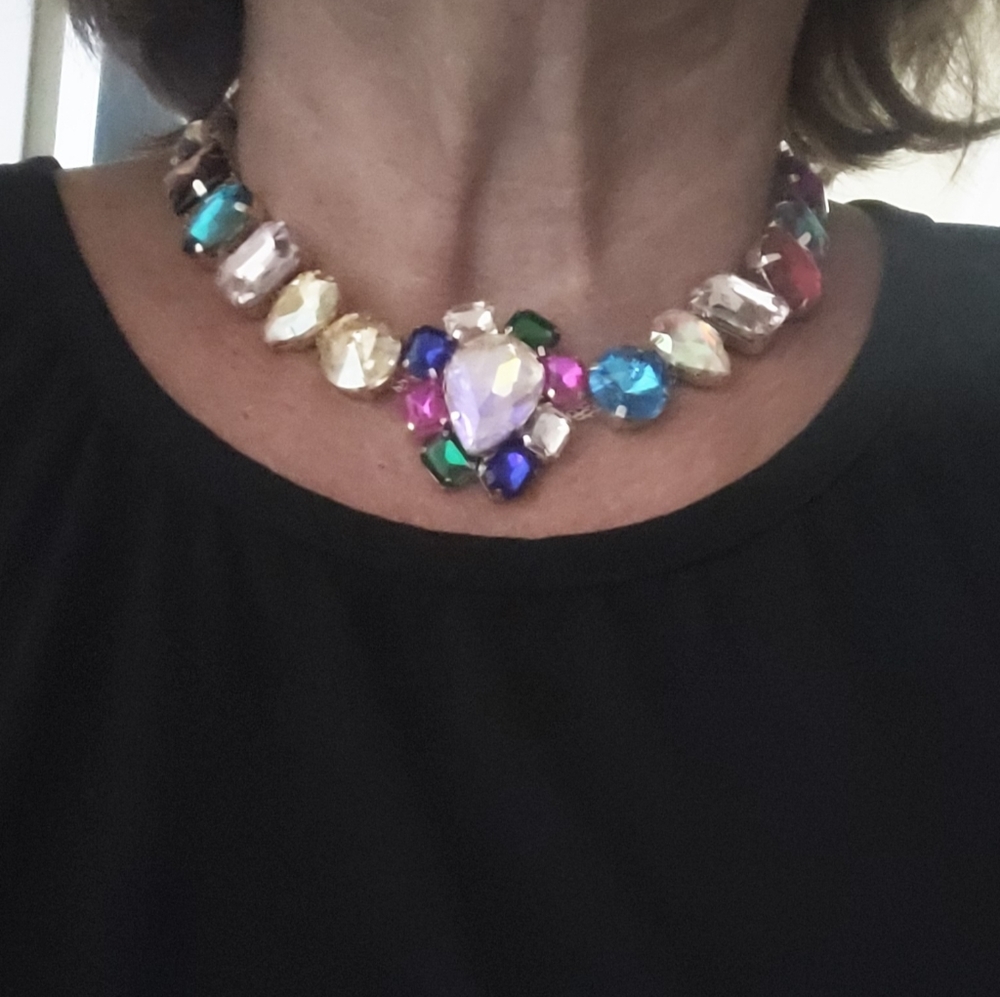 Beautiful Colorful Rhinestone Necklace - Picture 2 of 7